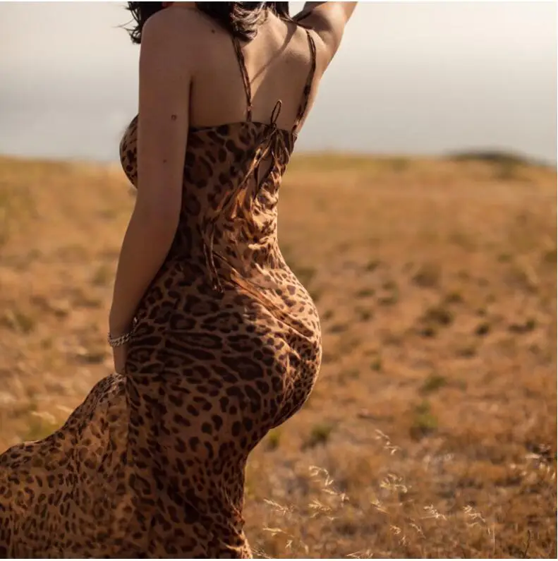 Sexy V Neck Leopard Party Dress Women Spaghetti Strap Backless Slim Maxi Dress Summer Chiffon Long Beach Dress Vestidos
Sexy V Neck Leopard Party Dress Women Spaghetti Strap Backless Slim Maxi Dress Summer Chiffon Long Beach Dress Vestidos