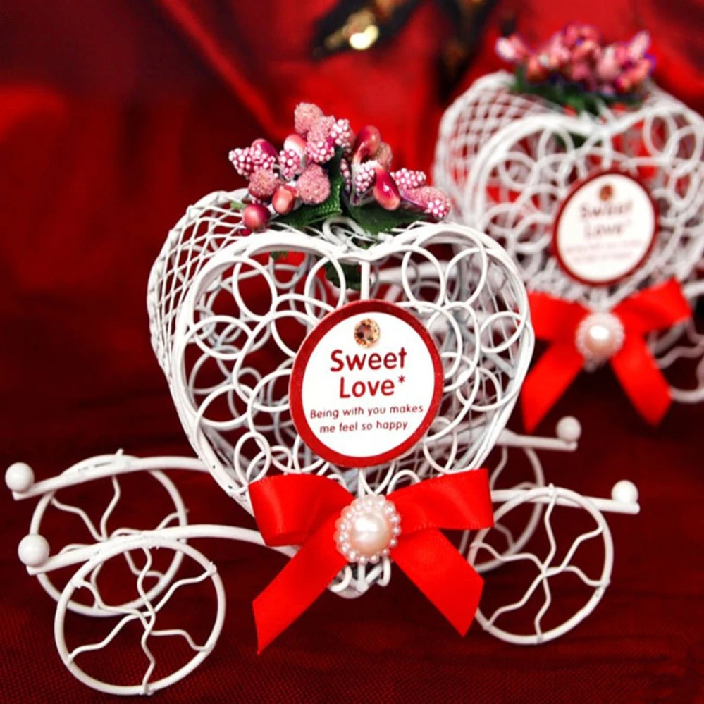 50 pcs/lot Red Carriage gift box, Iron box fairy tale theme,party favor box wedding candy box, B06/Red
50 pcs/lot Red Carriage gift box, Iron box fairy tale theme,party favor box wedding candy box, B06/Red