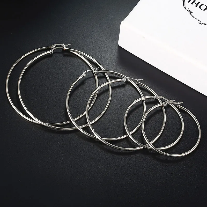 Fashion Simple Round Hoop Earrings Silver Color Stainless Steel Geometric Earrings For Women Wedding Party Jewelry E090
Fashion Simple Round Hoop Earrings Silver Color Stainless Steel Geometric Earrings For Women Wedding Party Jewelry E090