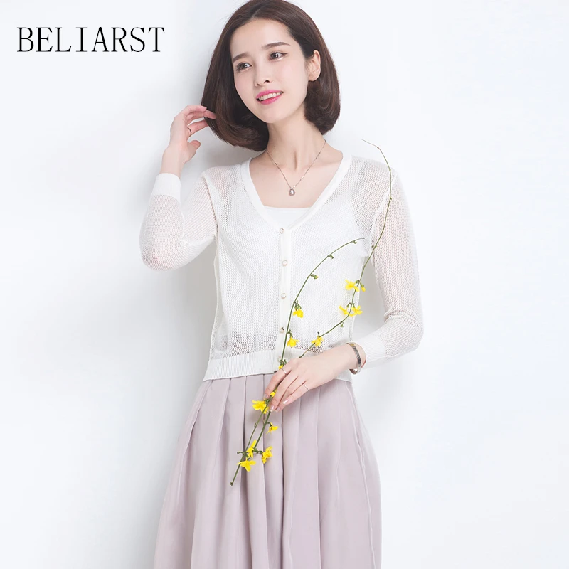 Cardigan Sweater 2016 Summer New Korean V-Neck Short Paragraph Openwork Thin Section Of Shawl AcCommodative Sweater Coat Women
Cardigan Sweater 2016 Summer New Korean V-Neck Short Paragraph Openwork Thin Section Of Shawl AcCommodative Sweater Coat Women