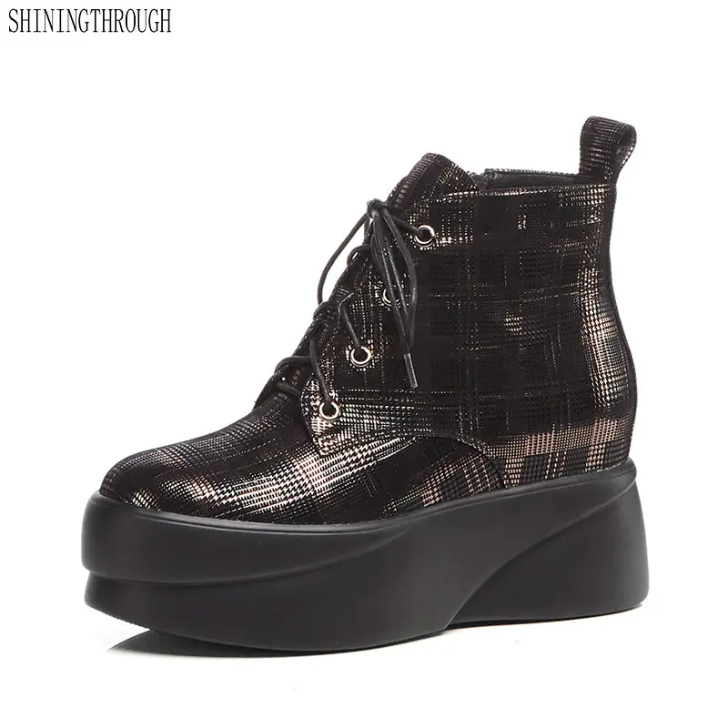 New Women plaid flat platform Ankle Boots Fashion genuine Leather casual Boots woman 2019 Spring autumn Femal lace up Flat Shoes
New Women plaid flat platform Ankle Boots Fashion genuine Leather casual Boots woman 2019 Spring autumn Femal lace up Flat Shoes