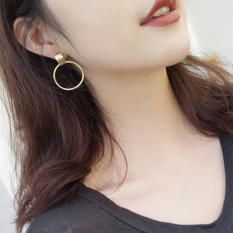 Korean Hot Sale Earrings Fashion Jewelry Geometric Round Earrings Statement Dangle Drop Earrings For Women Brincos Oorbellen
Korean Hot Sale Earrings Fashion Jewelry Geometric Round Earrings Statement Dangle Drop Earrings For Women Brincos Oorbellen