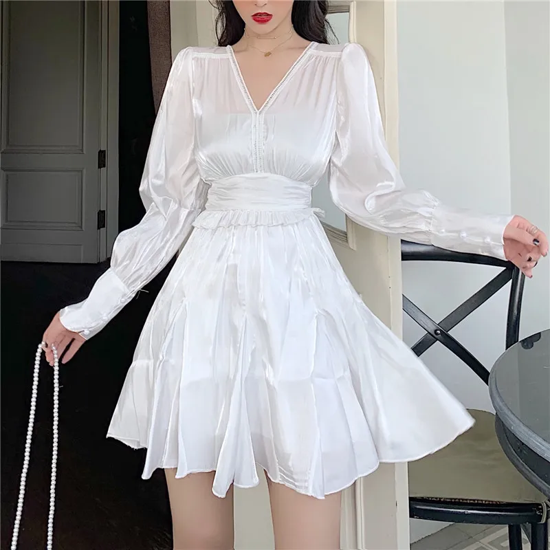 CBAFU solid back hollow out midi dress women v neck long sleeve slim a-line dresses female fashion casual cute party dress D696
CBAFU solid back hollow out midi dress women v neck long sleeve slim a-line dresses female fashion casual cute party dress D696