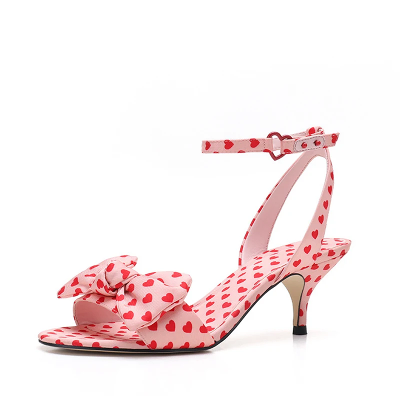 Summer Sandals 2019 New Sweet Pink Flock Bowtie Sandals with Red Heart Pattern Women Sandals Buckle Strap High Thin Heels Dress
Summer Sandals 2019 New Sweet Pink Flock Bowtie Sandals with Red Heart Pattern Women Sandals Buckle Strap High Thin Heels Dress