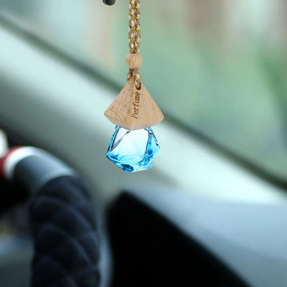 Car Premium Mini Perfume Bottle Pendant Air Freshener Fragrance Diffuser Glass Bottle Colgante Botella De Perfume
Car Premium Mini Perfume Bottle Pendant Air Freshener Fragrance Diffuser Glass Bottle Colgante Botella De Perfume