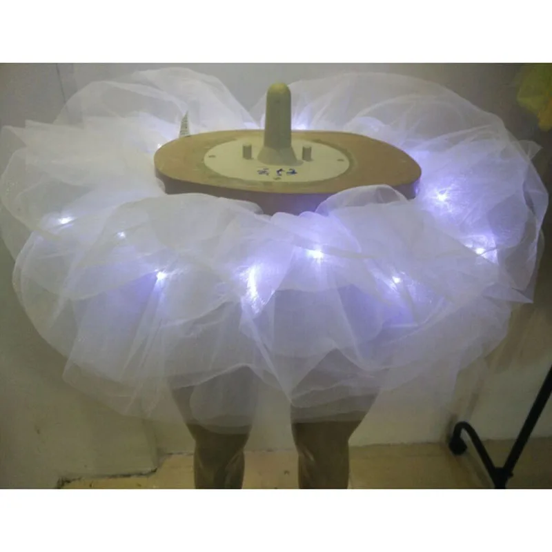 Fashion Mini LED Skirt Solid Color Neon Light Up Tutu Fancy Stage Dancing Halloween Costume Clubwear Adult Skirts KNG88
Fashion Mini LED Skirt Solid Color Neon Light Up Tutu Fancy Stage Dancing Halloween Costume Clubwear Adult Skirts KNG88