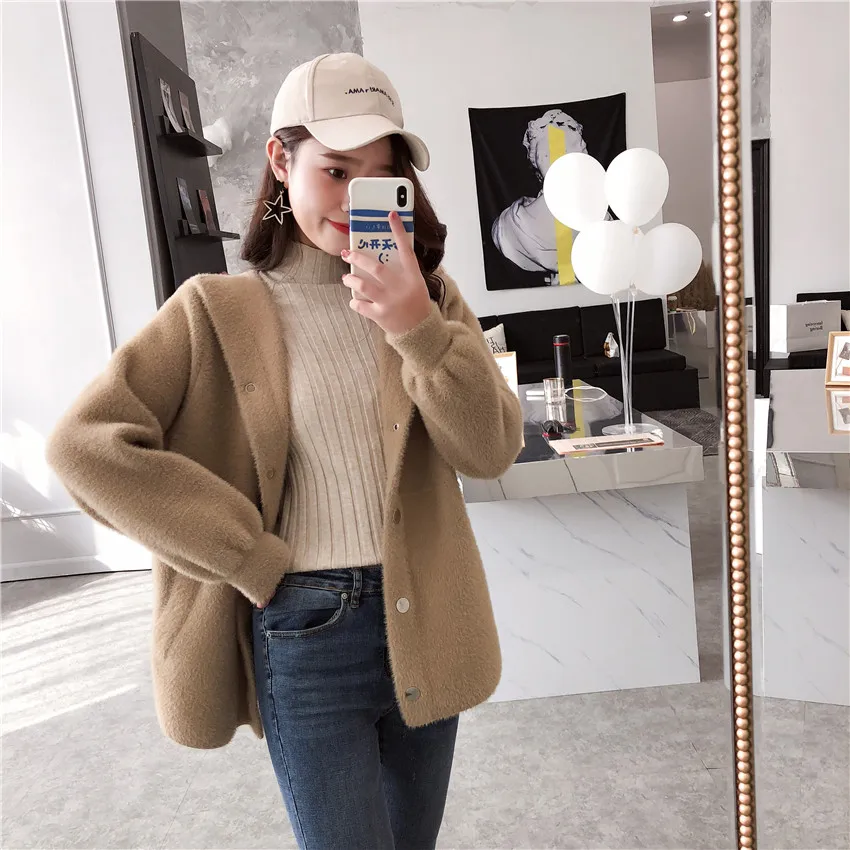 Autumn Winter Mink Cashmere Cardigan Hooded Coat Sweater Women Fashion Button Casual Mink Sweaters Thick warm Outerwear Female
Autumn Winter Mink Cashmere Cardigan Hooded Coat Sweater Women Fashion Button Casual Mink Sweaters Thick warm Outerwear Female