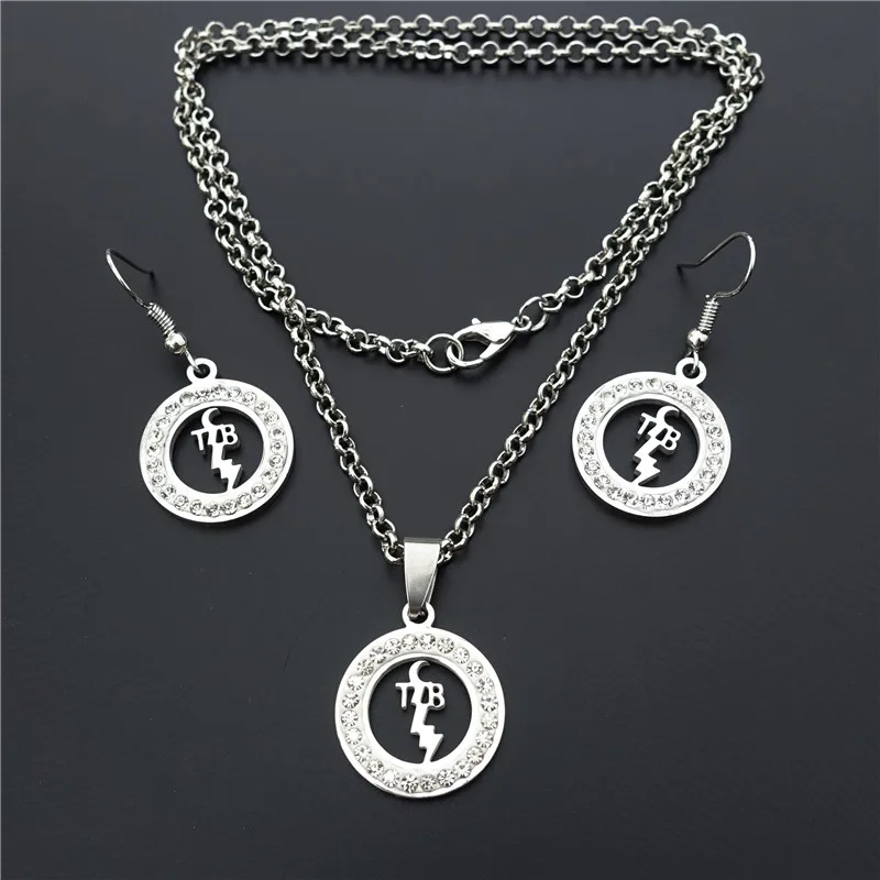 TCB ELVIS PRESLEY Jewelry Set Clay Inlaid Rhinestone Stainless Steel Necklace Earring For Women Girls
TCB ELVIS PRESLEY Jewelry Set Clay Inlaid Rhinestone Stainless Steel Necklace Earring For Women Girls