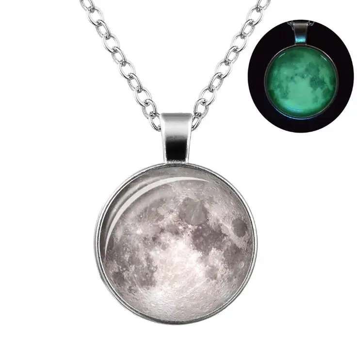 High Quality Glowing in the Dark Galaxy Moon Pendant Necklace For Women Luminous Necklace Vintage Silver Color Chain Jewelry
High Quality Glowing in the Dark Galaxy Moon Pendant Necklace For Women Luminous Necklace Vintage Silver Color Chain Jewelry