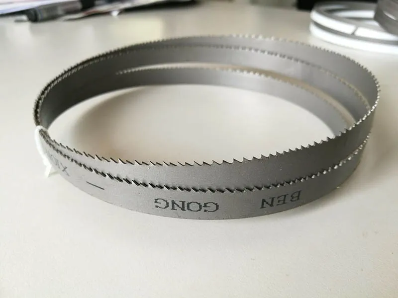 10 pcs GFW4013 metal band saw original saw blade double metal saw blade original production
10 pcs GFW4013 metal band saw original saw blade double metal saw blade original production