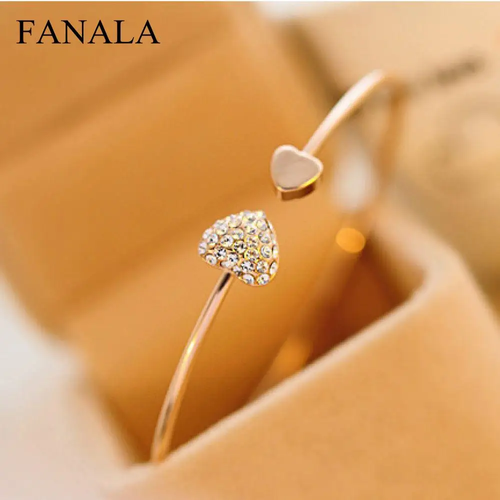 Women Bracelet Cuff Double Heart Adjustable Opening Bracelet 2019 Fashion Jewelry Mujer Bow Pulseras Hot Crystal New Gift
Women Bracelet Cuff Double Heart Adjustable Opening Bracelet 2019 Fashion Jewelry Mujer Bow Pulseras Hot Crystal New Gift