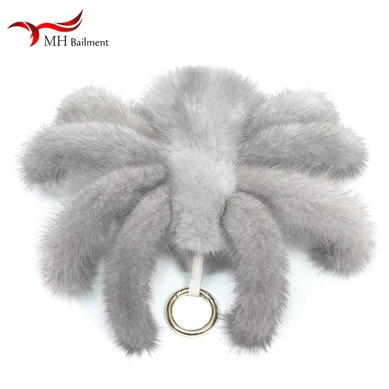 Mink fur pendant large size spider keychain beautifully made bag ornaments key ring spider toy decoration supplies
Mink fur pendant large size spider keychain beautifully made bag ornaments key ring spider toy decoration supplies
