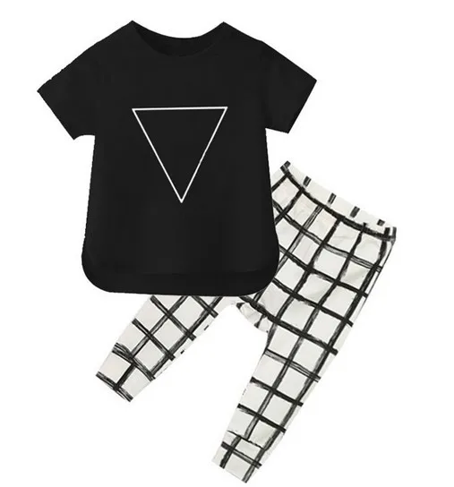 Retail New Fashion Europen and American Style Baby Boys Girl Short-sleeve Triangle Print Clothing Set 0-24Month Kids Suit
Retail New Fashion Europen and American Style Baby Boys Girl Short-sleeve Triangle Print Clothing Set 0-24Month Kids Suit