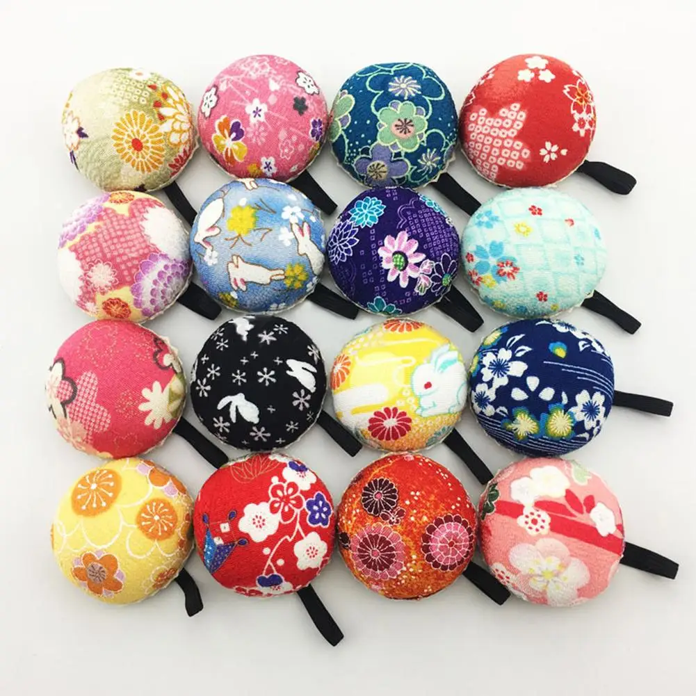 2019Needle Pin Safety Round Cushion Holder with Elastic Wrist Strap DIY Sewing Kit Cloth Pin Holder Sewing Accessory Pincushions
2019Needle Pin Safety Round Cushion Holder with Elastic Wrist Strap DIY Sewing Kit Cloth Pin Holder Sewing Accessory Pincushions