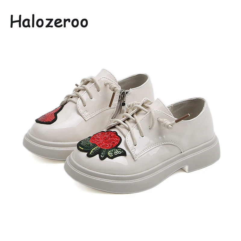 New Spring Baby Girls Black Martin Shoes Children Flower Shoes Kids Brand Pu Leather Soft Oxford Toddler Fashion Heart Shoe 2019
New Spring Baby Girls Black Martin Shoes Children Flower Shoes Kids Brand Pu Leather Soft Oxford Toddler Fashion Heart Shoe 2019