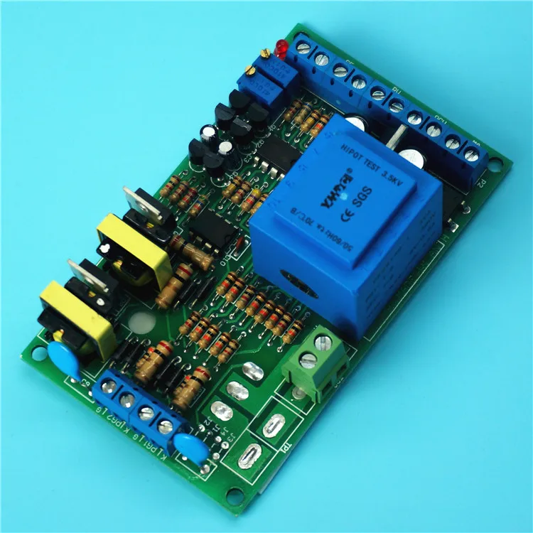 Trigger AT2201-1-5 V 4-20 mA Controlled Single Phase SCR Phase Shift 0-220 V Voltage Regulator
Trigger AT2201-1-5 V 4-20 mA Controlled Single Phase SCR Phase Shift 0-220 V Voltage Regulator