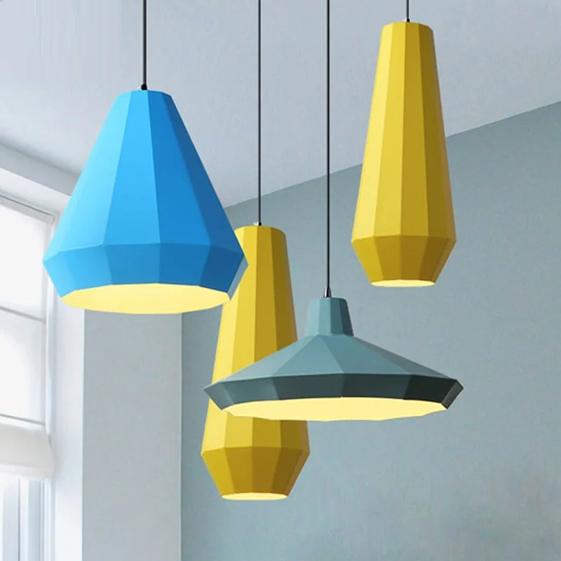 Modern Simple Personality Creative Iron Table Bar Coffee Shop Clothing Shop Decorative Chandelier
Modern Simple Personality Creative Iron Table Bar Coffee Shop Clothing Shop Decorative Chandelier