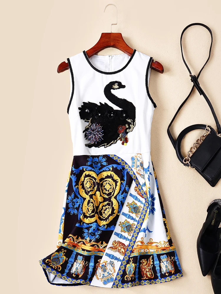 AH05233 High quality New Fashion Women 2019 Summer Dress Luxury famous Brand European Design party style dress
AH05233 High quality New Fashion Women 2019 Summer Dress Luxury famous Brand European Design party style dress