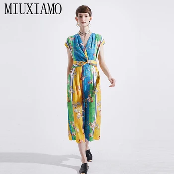 MIUXIMAO 2019 New Fashion Runway Summer Jumpsuits With Belt Retro Flower Print Vintage Jumpsuits Women vestidos
MIUXIMAO 2019 New Fashion Runway Summer Jumpsuits With Belt Retro Flower Print Vintage Jumpsuits Women vestidos