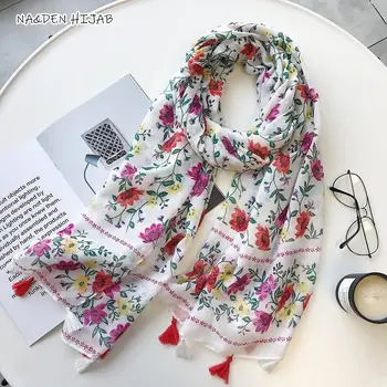 Travel ethnic style flower printing viscose muslim hijab women summer scarf/scarves bandana wraps fast shipping 10pcs/lot
Travel ethnic style flower printing viscose muslim hijab women summer scarf/scarves bandana wraps fast shipping 10pcs/lot