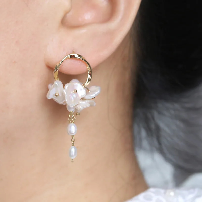 direct sales of hand-made Long-style LiuSu Baroque natural freshwater pearl earrings women jewelry wholesale
direct sales of hand-made Long-style LiuSu Baroque natural freshwater pearl earrings women jewelry wholesale