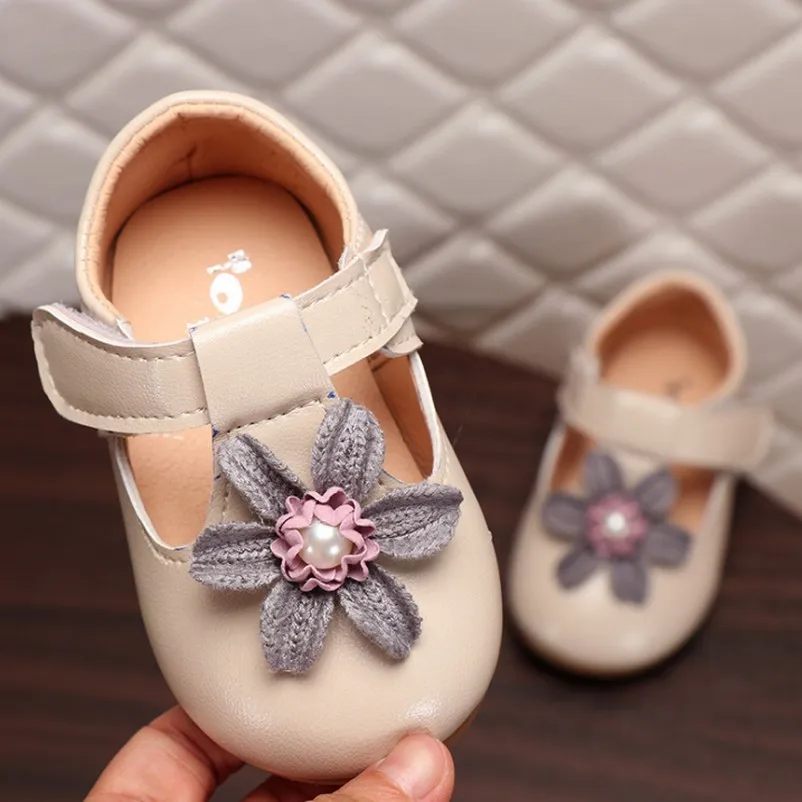 2019 New Flowers Toddler Baby Little Girls Princess Shoes Children Party Dress Shoes For Girls Casual PU Leather Flat Shoes
2019 New Flowers Toddler Baby Little Girls Princess Shoes Children Party Dress Shoes For Girls Casual PU Leather Flat Shoes