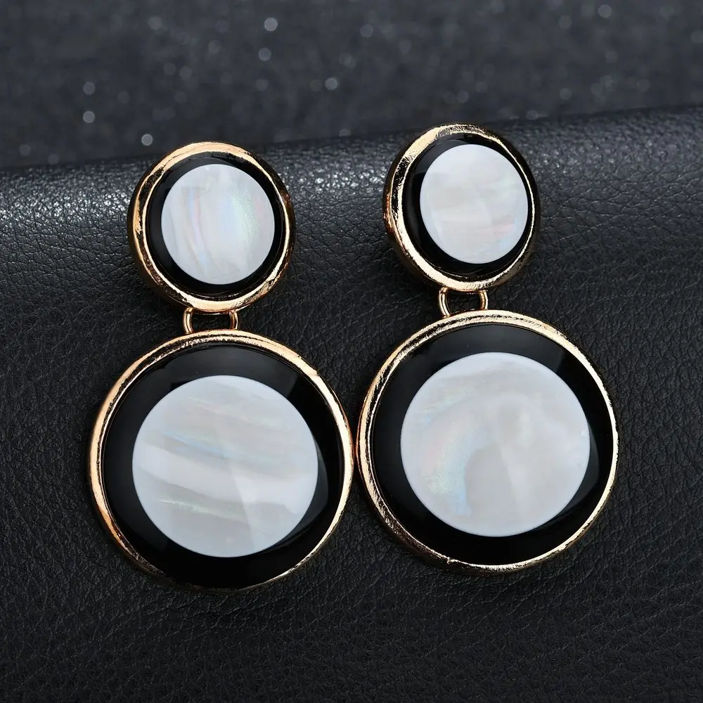 Acrylic Earrings Ethnic Button Stud Earrings Retro Gothic Blue Red for Women Girls Lady Party Birthday Gift Fashions Jewelry
Acrylic Earrings Ethnic Button Stud Earrings Retro Gothic Blue Red for Women Girls Lady Party Birthday Gift Fashions Jewelry