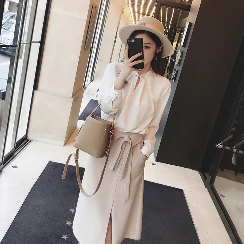 2019 Autumn assembly shirt women's gentle restoring skirt two pieces set office lady girls spring summer fashion skirt suits
2019 Autumn assembly shirt women's gentle restoring skirt two pieces set office lady girls spring summer fashion skirt suits