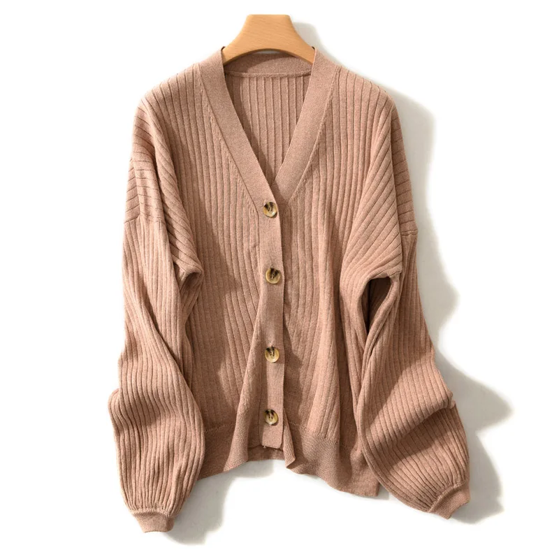 2019 Spring New Cashmere Sweater Female V-neck Cardigan Wool Solid Color Jacket Lady Retro Sweater Casual Bubble Sleeve Knitting
2019 Spring New Cashmere Sweater Female V-neck Cardigan Wool Solid Color Jacket Lady Retro Sweater Casual Bubble Sleeve Knitting