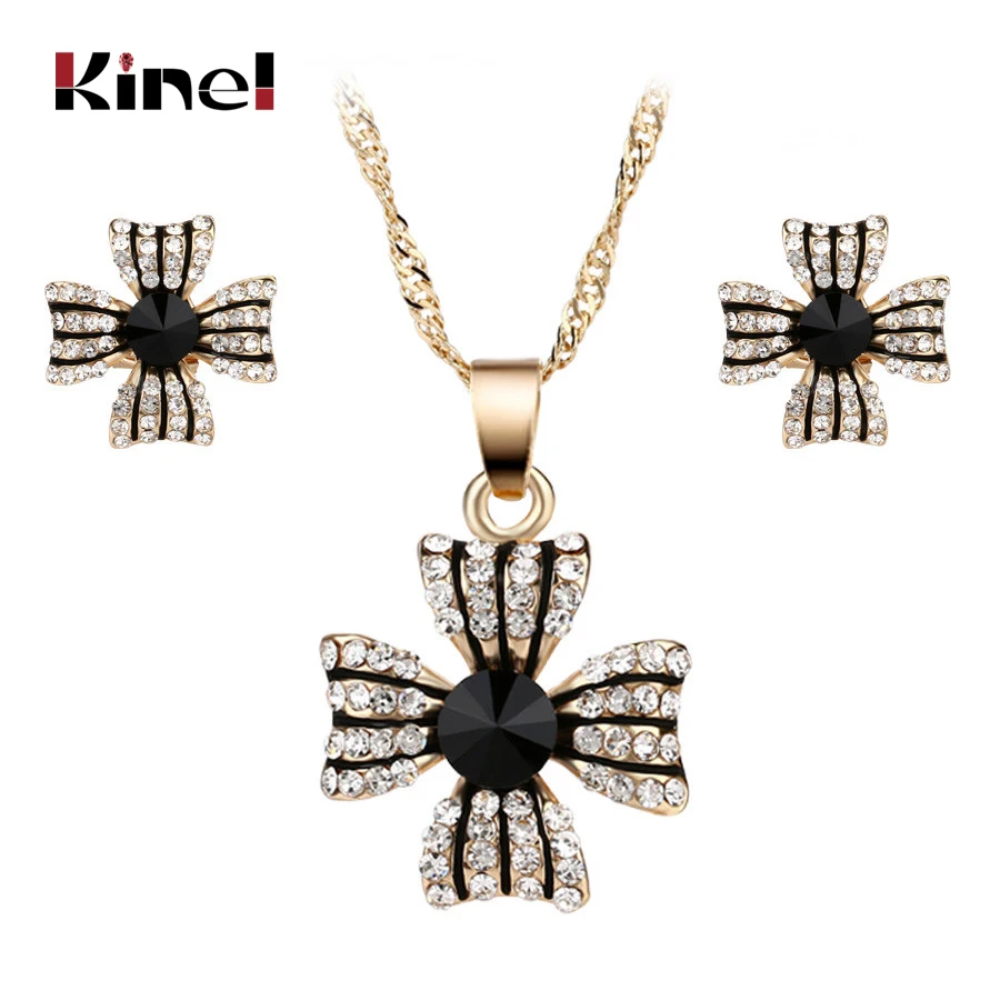 Dubai Gold Color Jewelry 2pcs Sets Black Enamel Clover Necklaces And Earrings Inlaid Artificial Zircons Luxury Colar Feminino
Dubai Gold Color Jewelry 2pcs Sets Black Enamel Clover Necklaces And Earrings Inlaid Artificial Zircons Luxury Colar Feminino