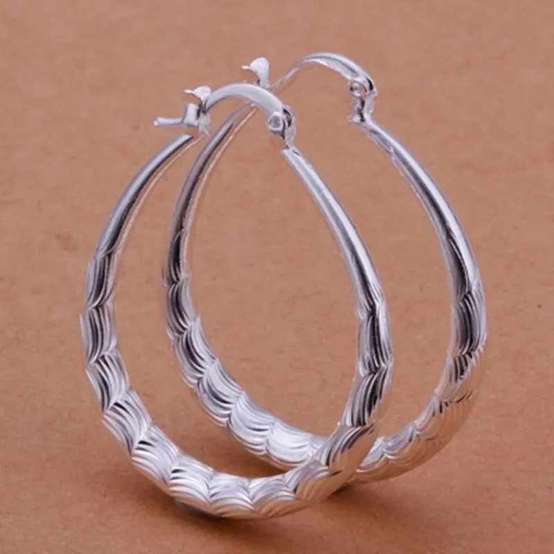 Fashion jewelry ladies earrings popular hot sale oval exaggerated silver plated ear ring sweet romantic female ornament
Fashion jewelry ladies earrings popular hot sale oval exaggerated silver plated ear ring sweet romantic female ornament
