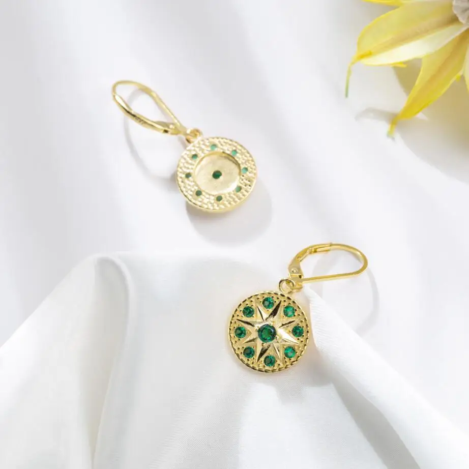 HRina Vintage Style S925 Sterling Silver Gold Plated Compass Drop Earrings Green Color Zircon Earrings For Women Jewelry Lucky
HRina Vintage Style S925 Sterling Silver Gold Plated Compass Drop Earrings Green Color Zircon Earrings For Women Jewelry Lucky