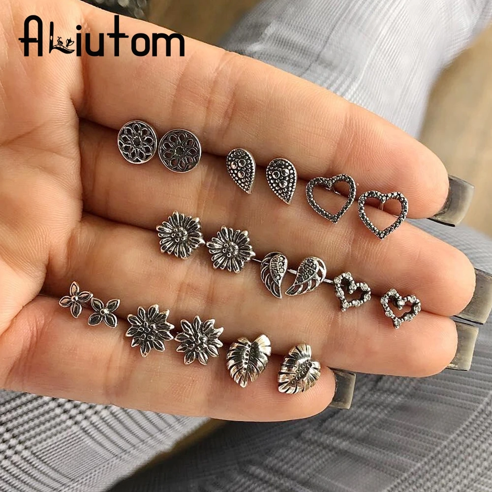 ALIUTOM 9 Pairs/Set Cute Vintage Heart Lotus Wing Earrings Set for Female Punk Geometric Animal Ears Aros Fashion Jewelry
ALIUTOM 9 Pairs/Set Cute Vintage Heart Lotus Wing Earrings Set for Female Punk Geometric Animal Ears Aros Fashion Jewelry