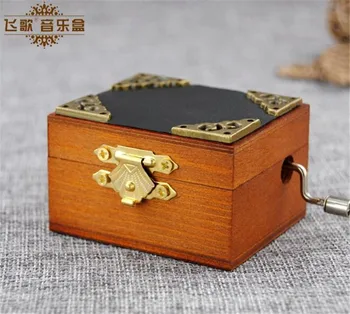 Hotesale! 2018 Vintage Metal Pattern Hand Cranked Music Box Wooden Home Decor Musical Box Crafts for Girl Women birthday Gift
Hotesale! 2018 Vintage Metal Pattern Hand Cranked Music Box Wooden Home Decor Musical Box Crafts for Girl Women birthday Gift