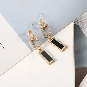 Korean Nightclub Exaggerated Temperament Ladies Long Earrings Fashion Personality Crystal Square Ladies Earrings Gift Wholesale
Korean Nightclub Exaggerated Temperament Ladies Long Earrings Fashion Personality Crystal Square Ladies Earrings Gift Wholesale