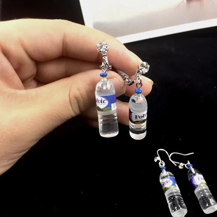 Creative Personality Mineral Water Bottle Earrings Long Cute Ear Clip On Earring No Ear Hole Earrings Trendy Funny Jewelry
Creative Personality Mineral Water Bottle Earrings Long Cute Ear Clip On Earring No Ear Hole Earrings Trendy Funny Jewelry