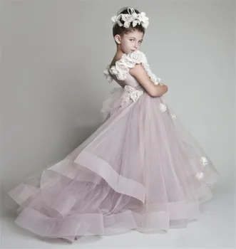 Charming Handmade Flowers Tulle Floor Length Flower Girl Dresses for Weddings Party Custom Made
Charming Handmade Flowers Tulle Floor Length Flower Girl Dresses for Weddings Party Custom Made