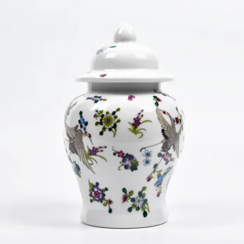 Antique Luminous Ceramic General Tank Vase Noctilucence Flowers Hat-covered Ginger Jars Ornament Creative Gift ginger jar
Antique Luminous Ceramic General Tank Vase Noctilucence Flowers Hat-covered Ginger Jars Ornament Creative Gift ginger jar