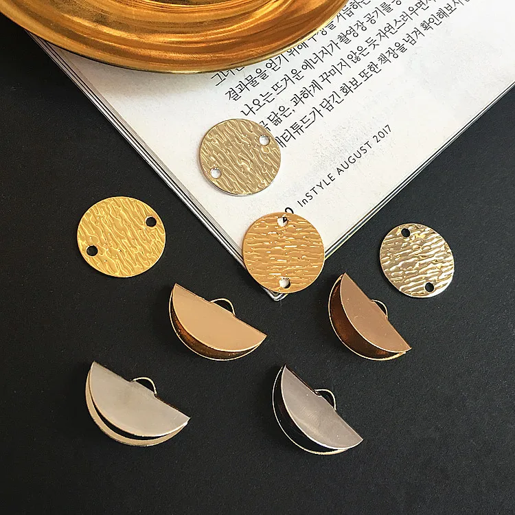 DIY ear jewelry accessories copper double smooth wafer clip with hanging pendant pendant earrings earrings materials
DIY ear jewelry accessories copper double smooth wafer clip with hanging pendant pendant earrings earrings materials