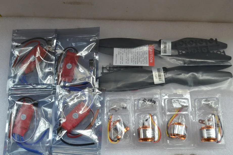 4set/lot Universal RC Quadcopter PartKit 1045 Propeller(1pair)+30A simonk Brushless ESC+A2212 1000KV Outrunner Brushless Motor
4set/lot Universal RC Quadcopter PartKit 1045 Propeller(1pair)+30A simonk Brushless ESC+A2212 1000KV Outrunner Brushless Motor