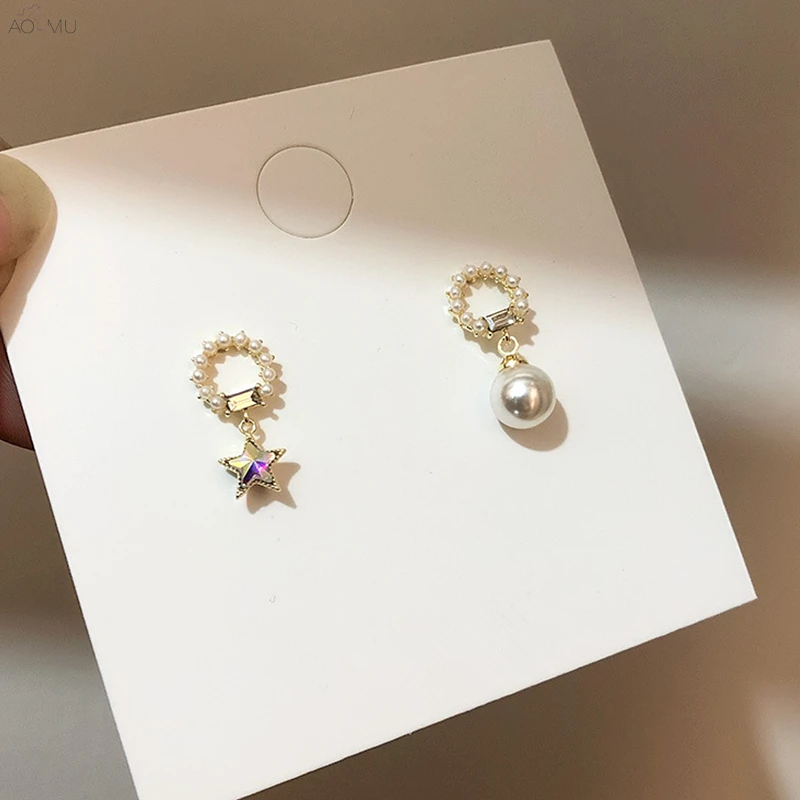 AOMU Korea Mini Chic Shiny Crystal Rhinestone Pearl Ball Geometric Round Star Stud Earring for Women Metal Gold Party Accessorie
AOMU Korea Mini Chic Shiny Crystal Rhinestone Pearl Ball Geometric Round Star Stud Earring for Women Metal Gold Party Accessorie