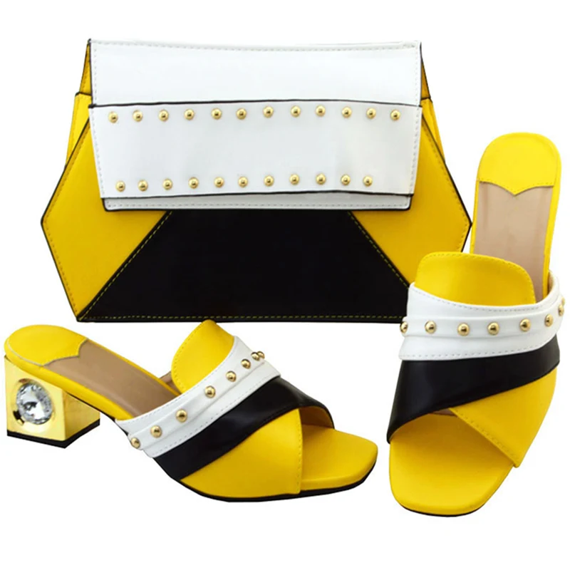 Yellow Color Matching Women Shoes and Bag Set Decorated with Rhinestone African Party Shoes and Bag Set Nigerian Shoes and Bag
Yellow Color Matching Women Shoes and Bag Set Decorated with Rhinestone African Party Shoes and Bag Set Nigerian Shoes and Bag
