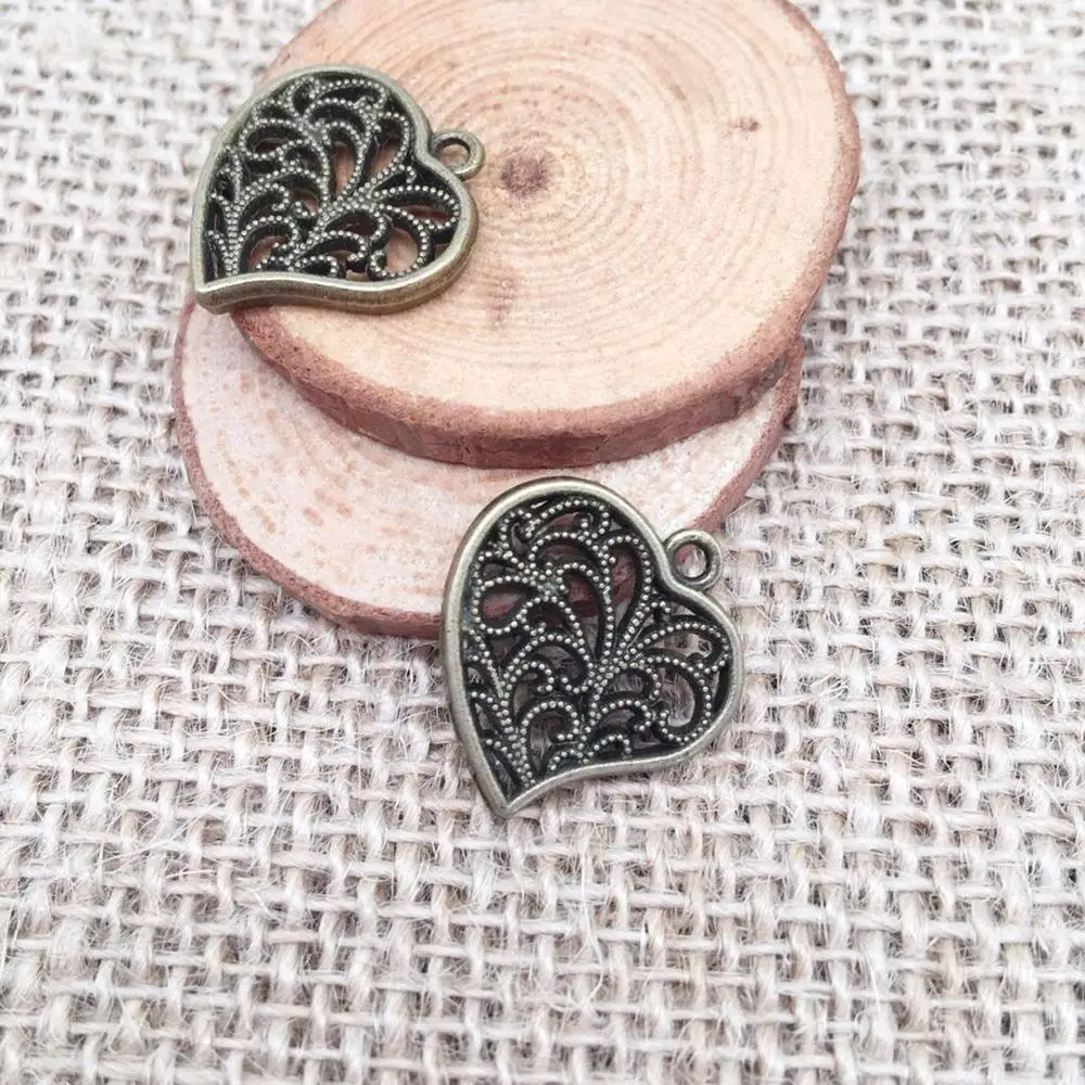 Vintage 10 pcs alloy love heart charms love heart Pendants fit DIY necklace bracelet earring charms Jewelry Making
Vintage 10 pcs alloy love heart charms love heart Pendants fit DIY necklace bracelet earring charms Jewelry Making