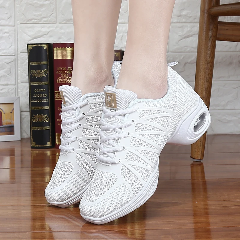New Women Sports Feature Dance Sneakers Jazz Hip Hop Ladies Shoes Footwear For Women Modern Platform Dancing Shoes RnA277
New Women Sports Feature Dance Sneakers Jazz Hip Hop Ladies Shoes Footwear For Women Modern Platform Dancing Shoes RnA277