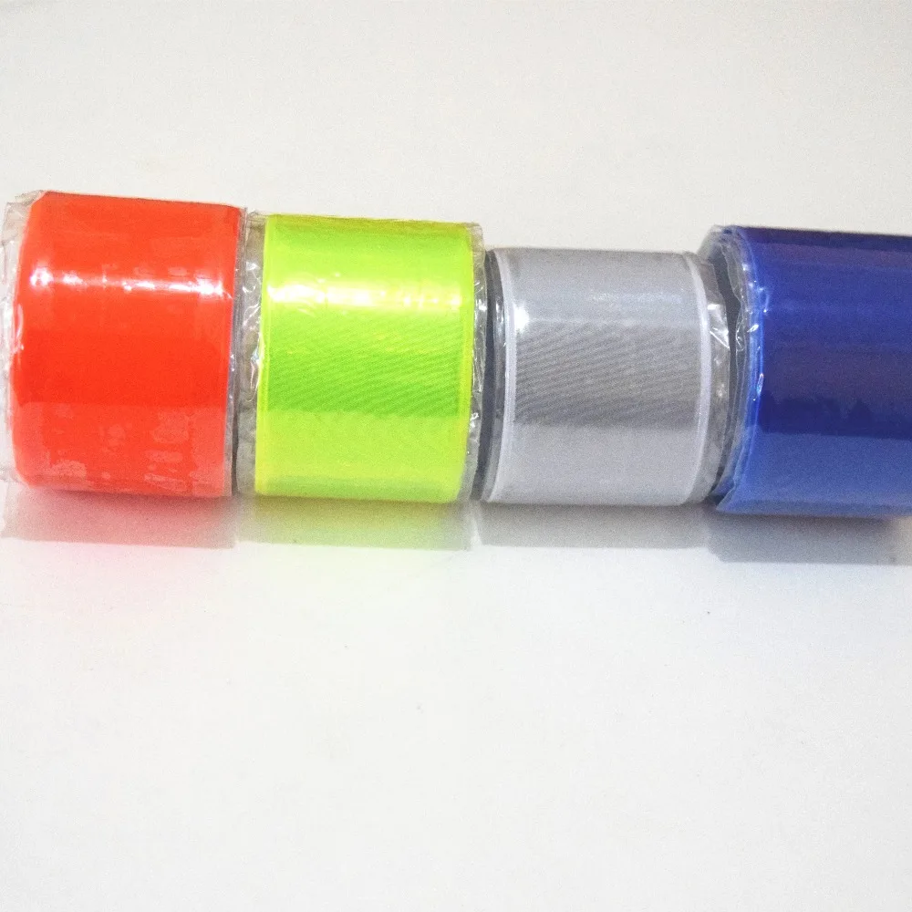 2 Pcs/lot 40CM Reflective Wristband slap band bracelets slap wrap for students bicycle riding safety visibility, Free shipping
2 Pcs/lot 40CM Reflective Wristband slap band bracelets slap wrap for students bicycle riding safety visibility, Free shipping