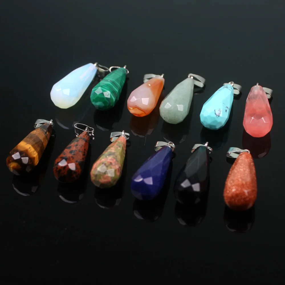 Wholesale 24pcs/lot New Design Natural Green Aventurine Facet Water Drop Pendant Bullet Charm Pendulum Necklace Free Shipping
Wholesale 24pcs/lot New Design Natural Green Aventurine Facet Water Drop Pendant Bullet Charm Pendulum Necklace Free Shipping