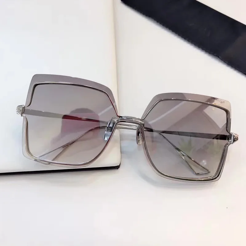 2019 Original Top quality Brand New concept Unique frame Fashion women sunglasses for Women Classic Female Goggles Sun Glasses
2019 Original Top quality Brand New concept Unique frame Fashion women sunglasses for Women Classic Female Goggles Sun Glasses