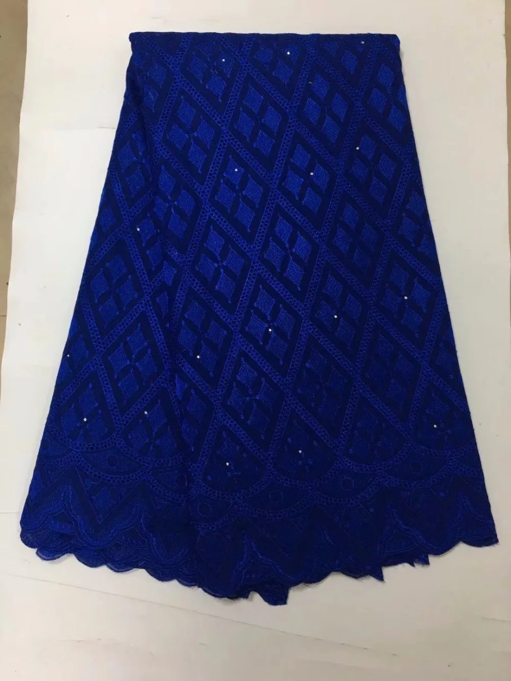 Latest African Lace Swiss Cotton Dry Lace Fabric High Quality Swiss Lace Material With Stones For Man And Women Dress YZZ03216
Latest African Lace Swiss Cotton Dry Lace Fabric High Quality Swiss Lace Material With Stones For Man And Women Dress YZZ03216