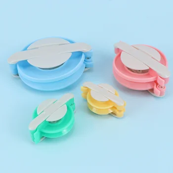 1 Set 4 Sizes Fluff Ball Weaver Pompom Make Needle Craft DIY Knitting Wool Tool Kit Color Sent By Random
1 Set 4 Sizes Fluff Ball Weaver Pompom Make Needle Craft DIY Knitting Wool Tool Kit Color Sent By Random