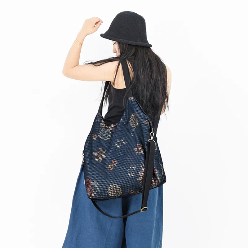 2019 women denim printing cloth handbags canvas nylon mesh bags vintage causal shopping bag cloth handmade large handbag bag
2019 women denim printing cloth handbags canvas nylon mesh bags vintage causal shopping bag cloth handmade large handbag bag